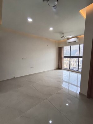 Room in 2 BHK Apartment at Godrej Urban Park, Chandivali – for Rent