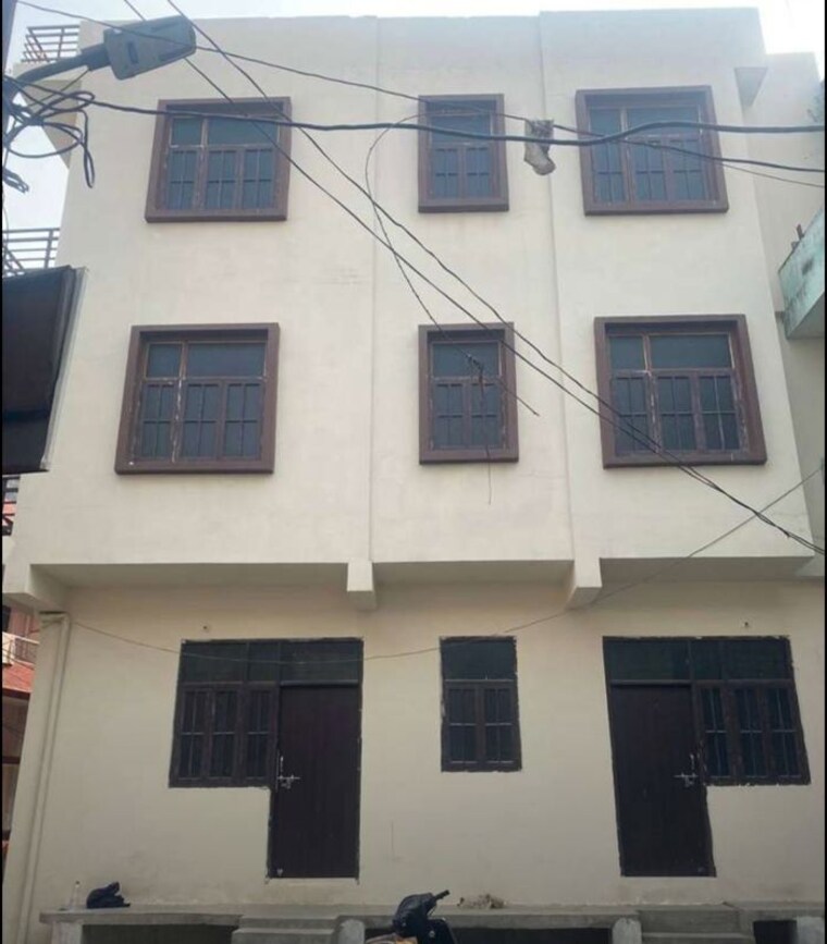 Exterior View, hazratganj 2 Bedroom 1000 Sq.Ft. Apartment In Hazratganj Lucknow 9961990