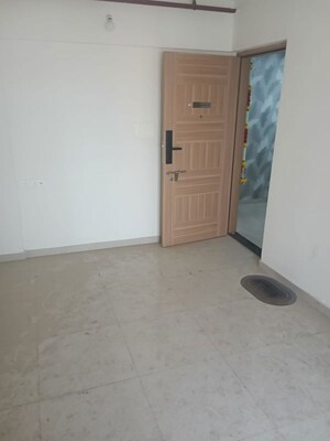 Room in 1 BHK Apartment at Lodha Panacea 1, Dombivli East – for Rent