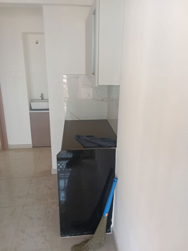 1 BHK + Pooja Room Apartment For Rent in Lodha Panacea 1