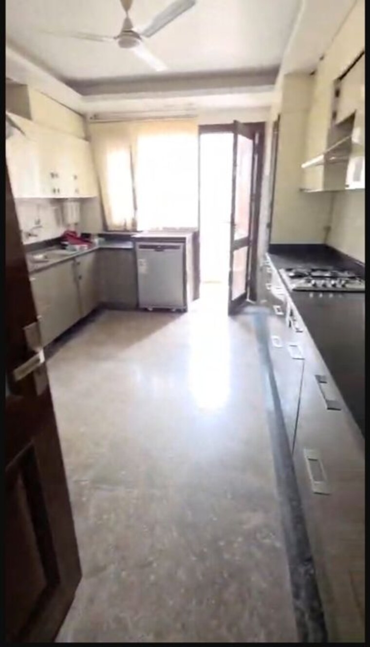 Kitchen, nehru enclave 4 Bedroom 430 Sq.Yd. Builder Floor In Nehru Enclave Delhi 9962174