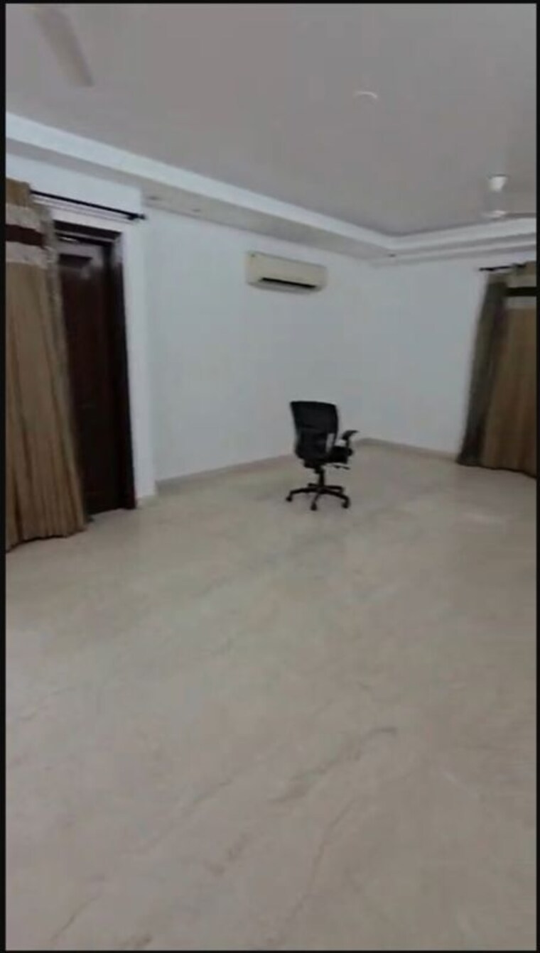 Master Bedroom, nehru enclave 4 Bedroom 430 Sq.Yd. Builder Floor In Nehru Enclave Delhi 9962174