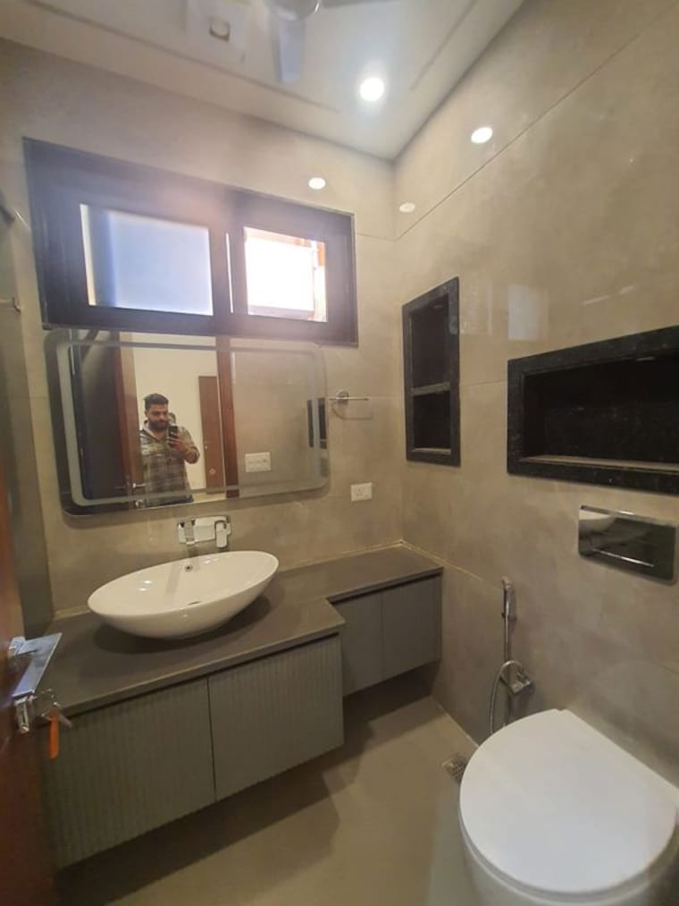 Kitchen, kalkaji 3 Bedroom 200 Sq.Yd. Builder Floor In Kalkaji Delhi 9962221