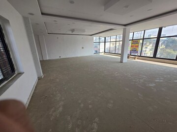  Shop For Rent in Dharampur