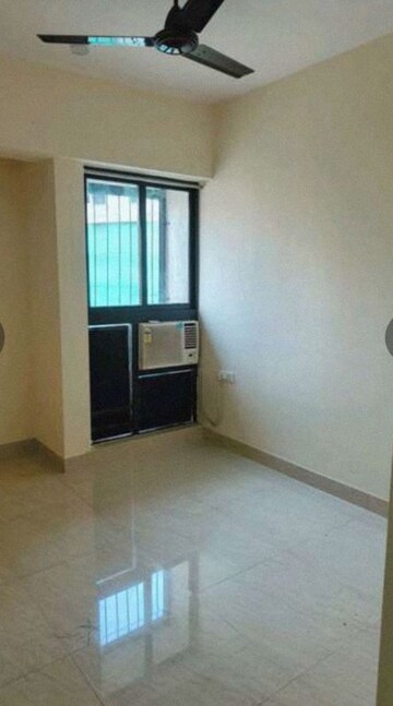 Room in 2 BHK Apartment at Lodha Crown Quality Homes, Majiwada – for Rent