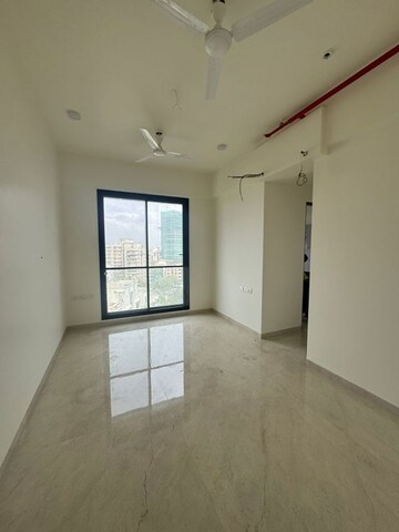 2 BHK Apartment For Rent in KL Astoria, Bandra West