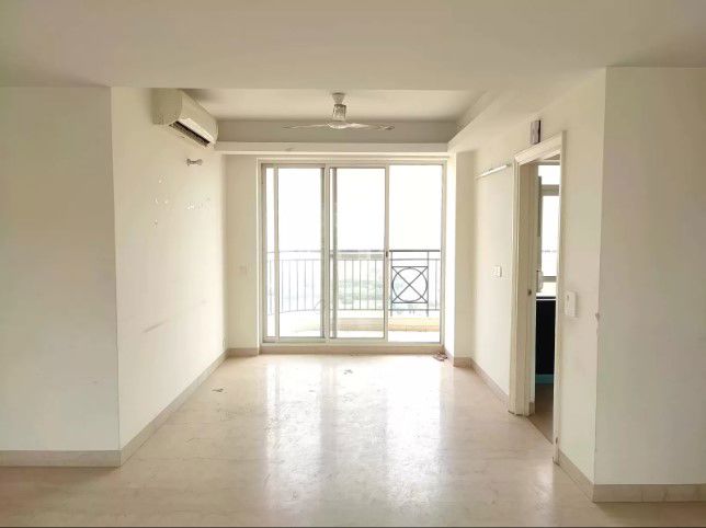 2 BHK + Extra Room Apartment For Rent in Sunrise Apartments Amboli