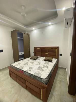 Bedroom in 1 BHK Builder Floor at Palm Residency Chhatarpur, Chattarpur – for Rent