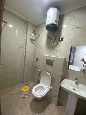 Bathroom in 1 BHK Builder Floor at Palm Residency Chhatarpur, Chattarpur – for Rent