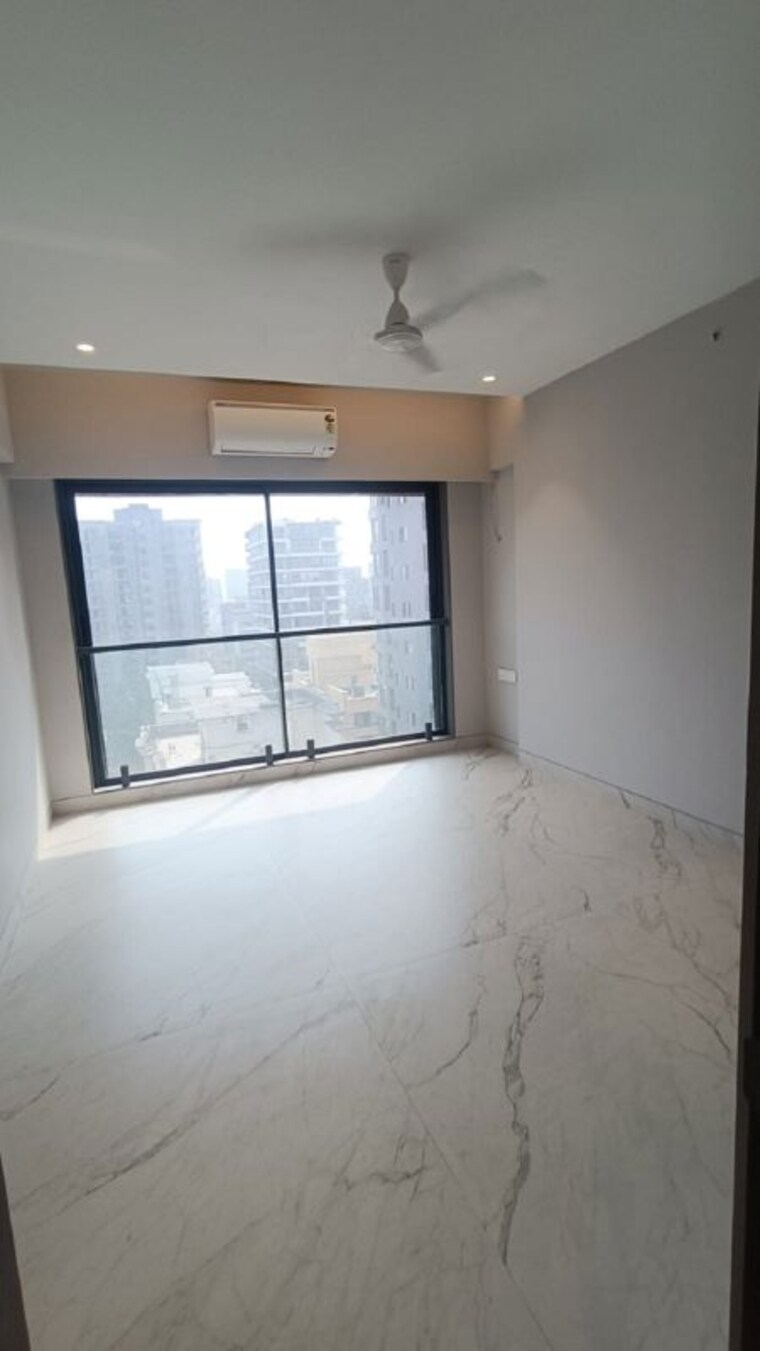 Room, santacruz west 3 Bedroom 1100 Sq.Ft. Apartment In Santacruz West Mumbai 9962328