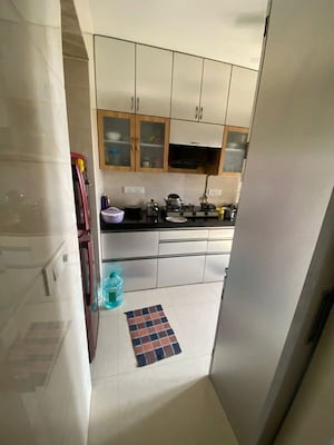 Furnished Amenities in 3.5 BHK Apartment at Hiranandani Meadows, Manpada – for Rent