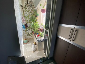 Balcony in 3.5 BHK Apartment at Hiranandani Meadows, Manpada – for Rent