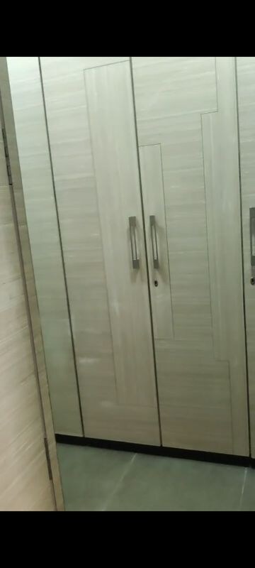 Building Lobby in 3.5 BHK Apartment at Hiranandani Meadows, Manpada – for Rent