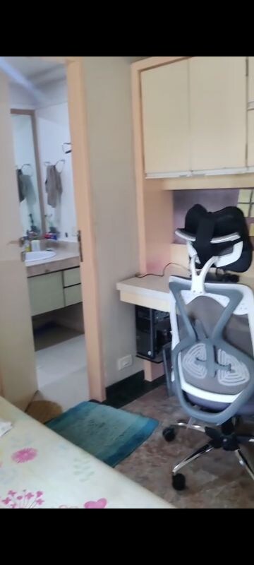 Team Area in 3.5 BHK Apartment at Hiranandani Meadows, Manpada – for Rent