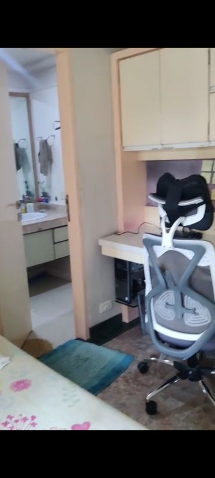 Team Area, hiranandani-meadows 3.5 Bedroom 1800 Sq.Ft. Apartment In Manpada Thane 9962454