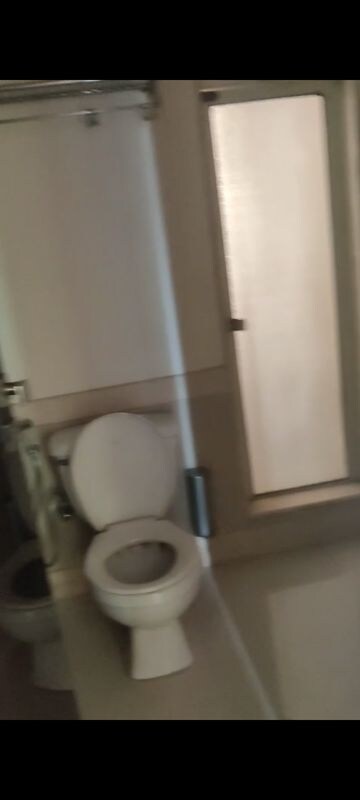 Bathroom in 3.5 BHK Apartment at Hiranandani Meadows, Manpada – for Rent