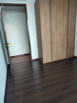 Room in 3 BHK Apartment at Krisumi Waterfall Residences, Sector 36a – for Rent