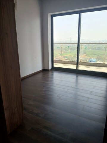 Room in 3 BHK Apartment at Krisumi Waterfall Residences, Sector 36a – for Rent