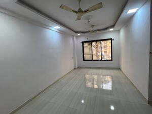 Room in 2 BHK Apartment at Divyam Residency, Malad East – for Rent