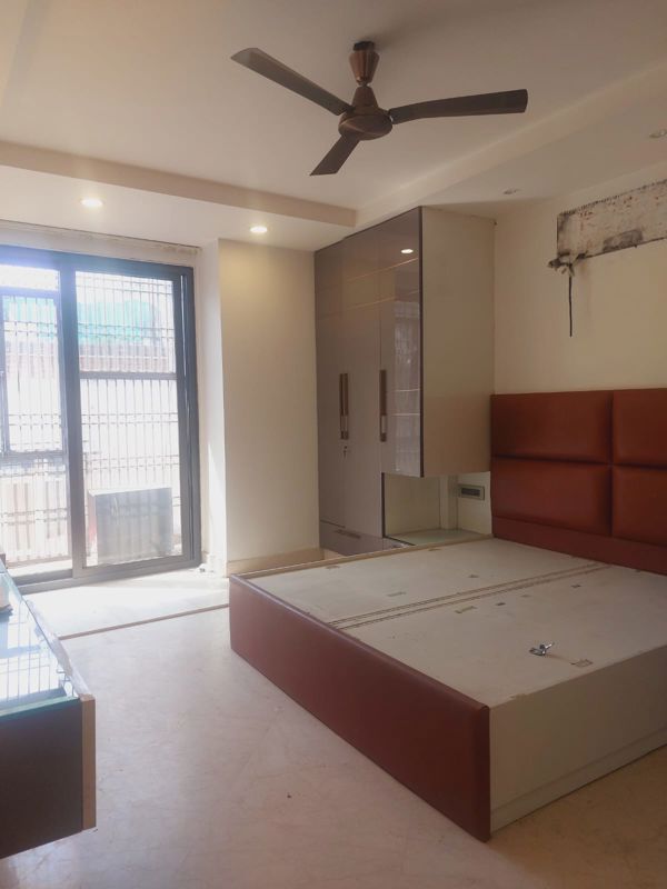 3 BHK + Pooja Room,Servant Room,Study Room,Extra Room Apartment For Rent in Panchsheel Enclave