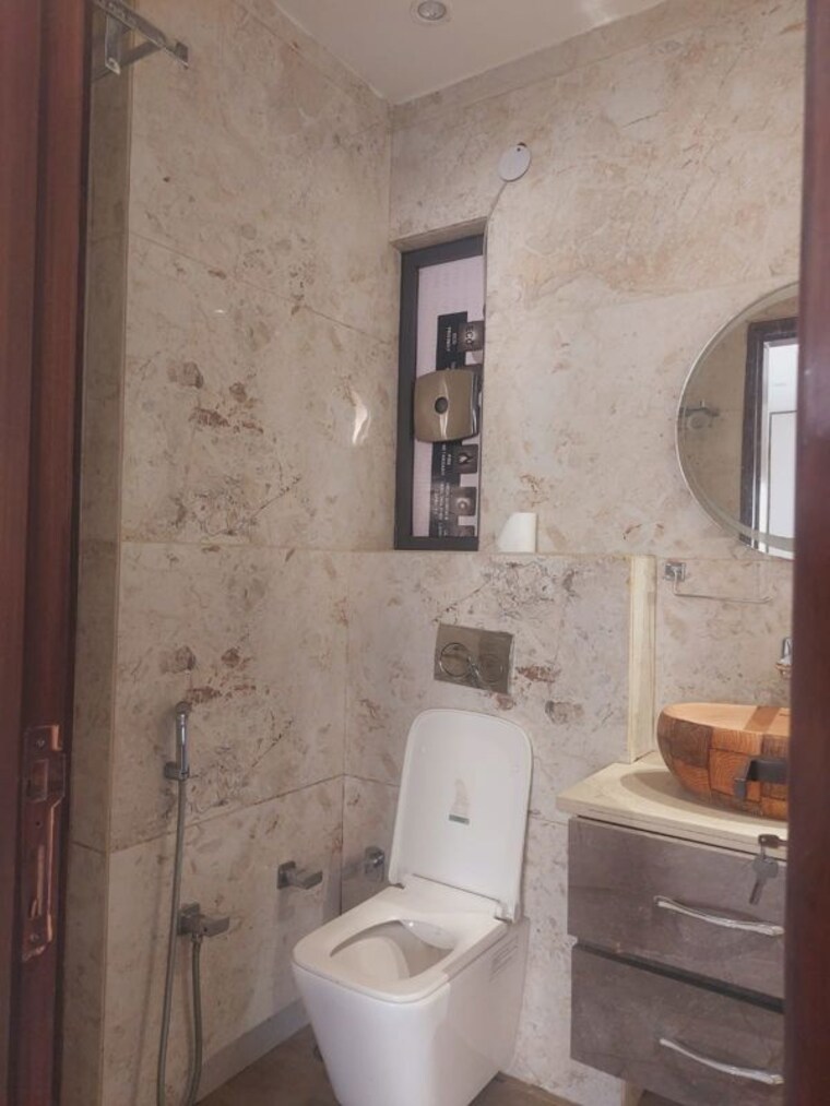 Bathroom, panchsheel enclave 3 Bedroom 2400 Sq.Ft. Apartment In Panchsheel Enclave Delhi 9962511