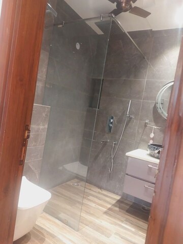  3 BHK Apartment at Panchsheel Enclave – for Rent