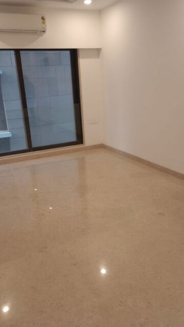 Room in 2 BHK Apartment at Bandra West – for Rent