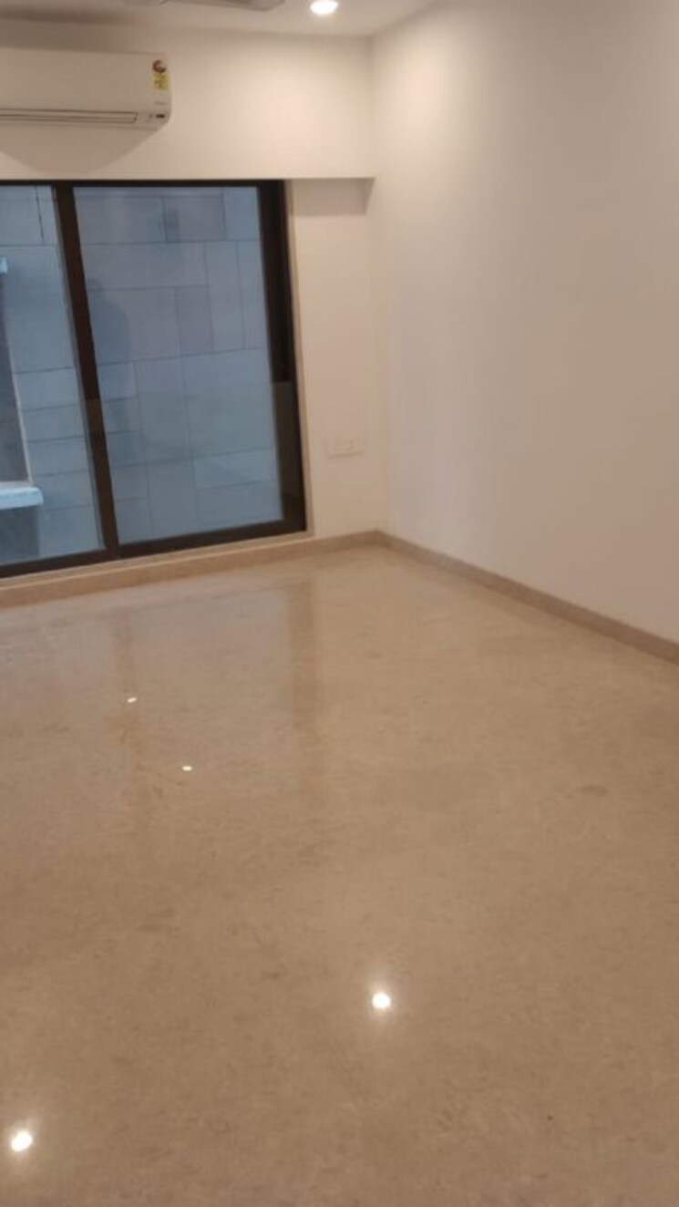 Room, bandra west 2 Bedroom 700 Sq.Ft. Apartment In Bandra West Mumbai 9962508