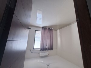 Room in 1 BHK Apartment at Haware Amara, Vikhroli East – for Rent