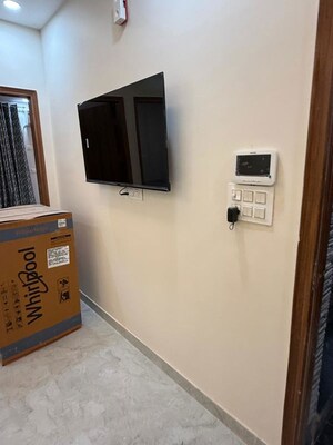 Furnished Amenities in 3 BHK Apartment at Shivalik Colony – for Rent