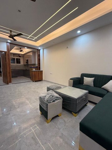 Living Room in 3 BHK Apartment at Shivalik Colony – for Rent