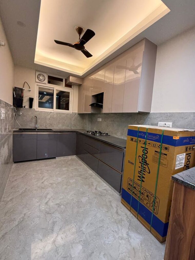 Kitchen, shivalik colony 3 Bedroom 1800 Sq.Ft. Apartment In Shivalik Colony Delhi 9962554