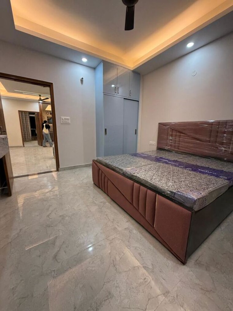 Bedroom, shivalik colony 3 Bedroom 1800 Sq.Ft. Apartment In Shivalik Colony Delhi 9962554