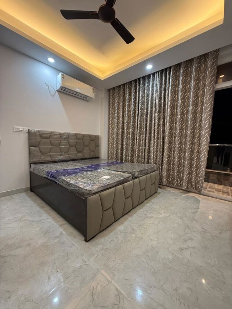 Bedroom, shivalik colony 3 Bedroom 1800 Sq.Ft. Apartment In Shivalik Colony Delhi 9962554
