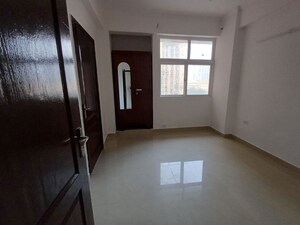 Room in 2 BHK Apartment at Panchsheel Greens II, Sector 16 Greater Noida – for Sale