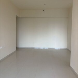 Room in 2 BHK Apartment at Prestige Siesta, Ghati Pada – for Rent