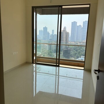 Room in 2 BHK Apartment at Prestige Siesta, Ghati Pada – for Rent