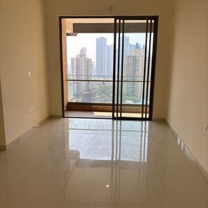 Room in 2 BHK Apartment at Prestige Siesta, Ghati Pada – for Rent