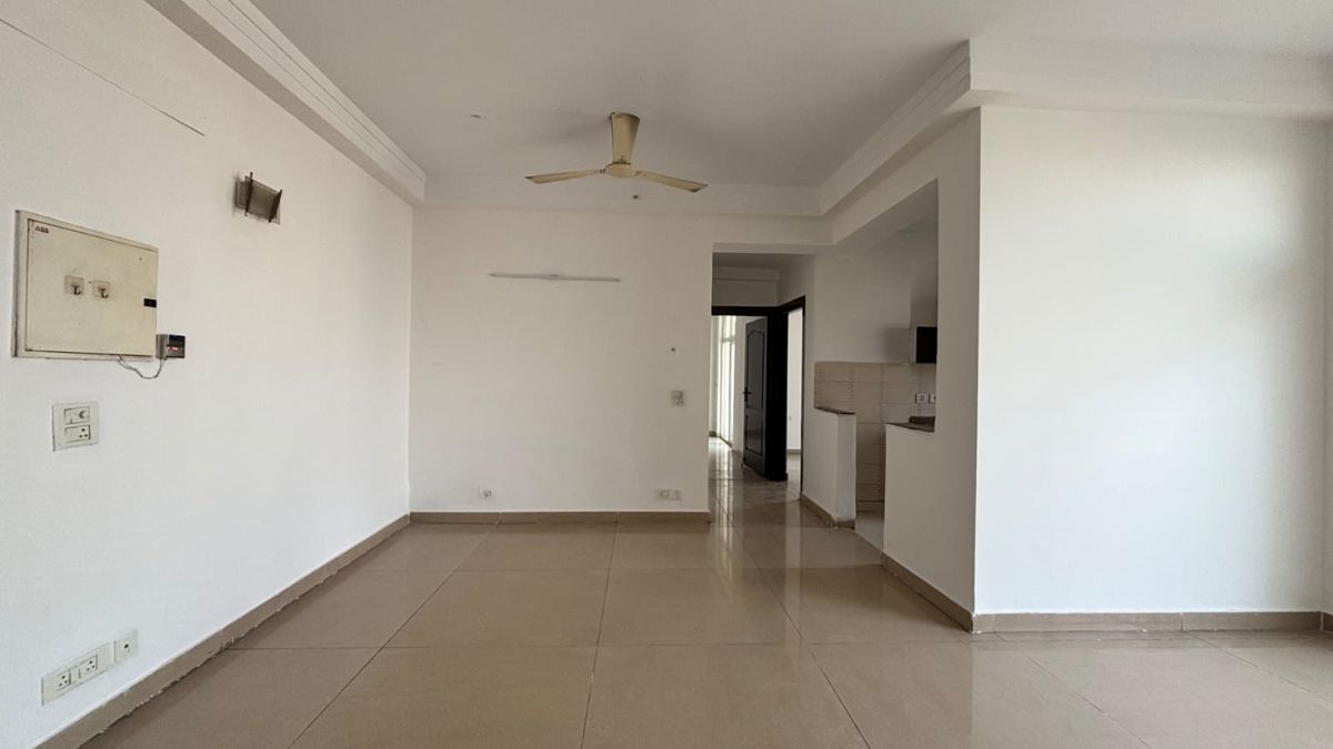 2.5 BHK + Study Room Apartment For Sale in Spring Meadows