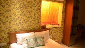 Bedroom in 2 BHK Apartment at Bandra West – for Rent