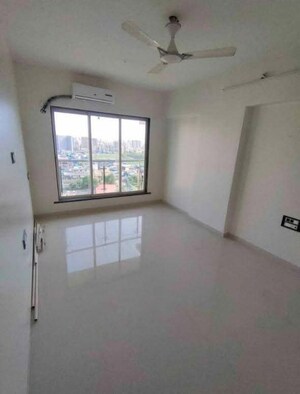 Room in 1 BHK Apartment at Andheri West – for Rent