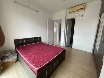 Bedroom in 3 BHK Apartment at Sheth Vasant Lawns, Laxmi Nagar – for Rent