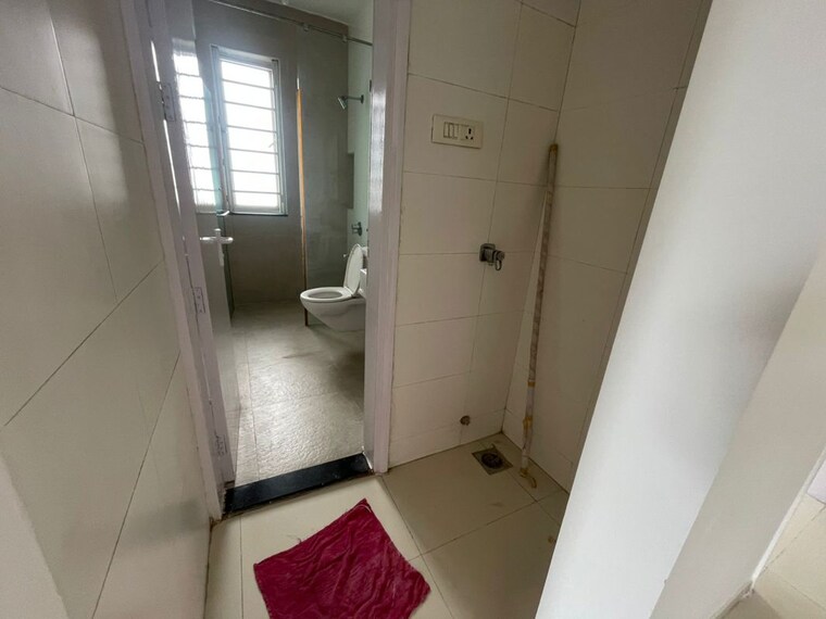 Bathroom, sheth-vasant-lawns 3 Bedroom 1200 Sq.Ft. Apartment In Laxmi Nagar Thane 9962607