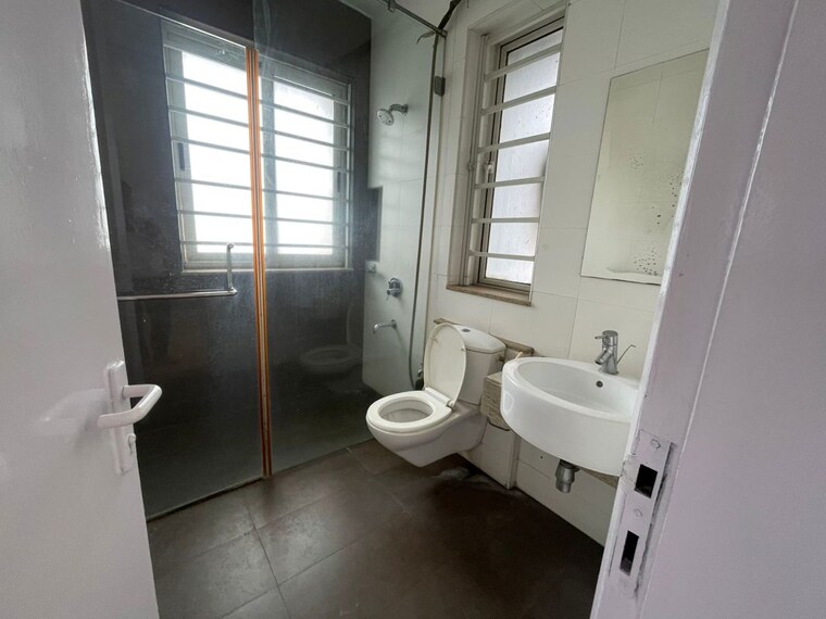 Bathroom, sheth-vasant-lawns 3 Bedroom 1200 Sq.Ft. Apartment In Laxmi Nagar Thane 9962607