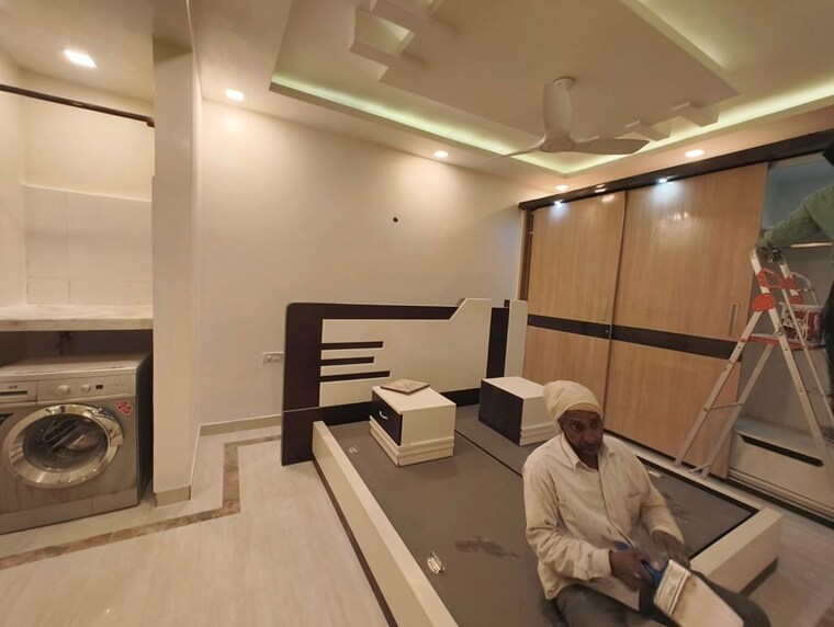 Master Bedroom, greater kailash i 2 Bedroom 208 Sq.Yd. Builder Floor In Greater Kailash I Delhi 9962614