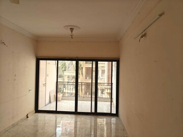 Room in 3 BHK Apartment at Chandkheda – for Rent