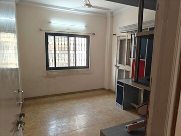Room in 3 BHK Apartment at Chandkheda – for Rent