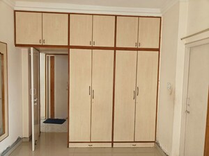 Room in 3 BHK Apartment at Chandkheda – for Rent