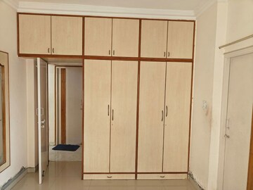 Room in 3 BHK Apartment at Chandkheda – for Rent