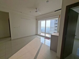 Room in 3 BHK Apartment at Rajapushpa Provincia, Narsingi – for Rent